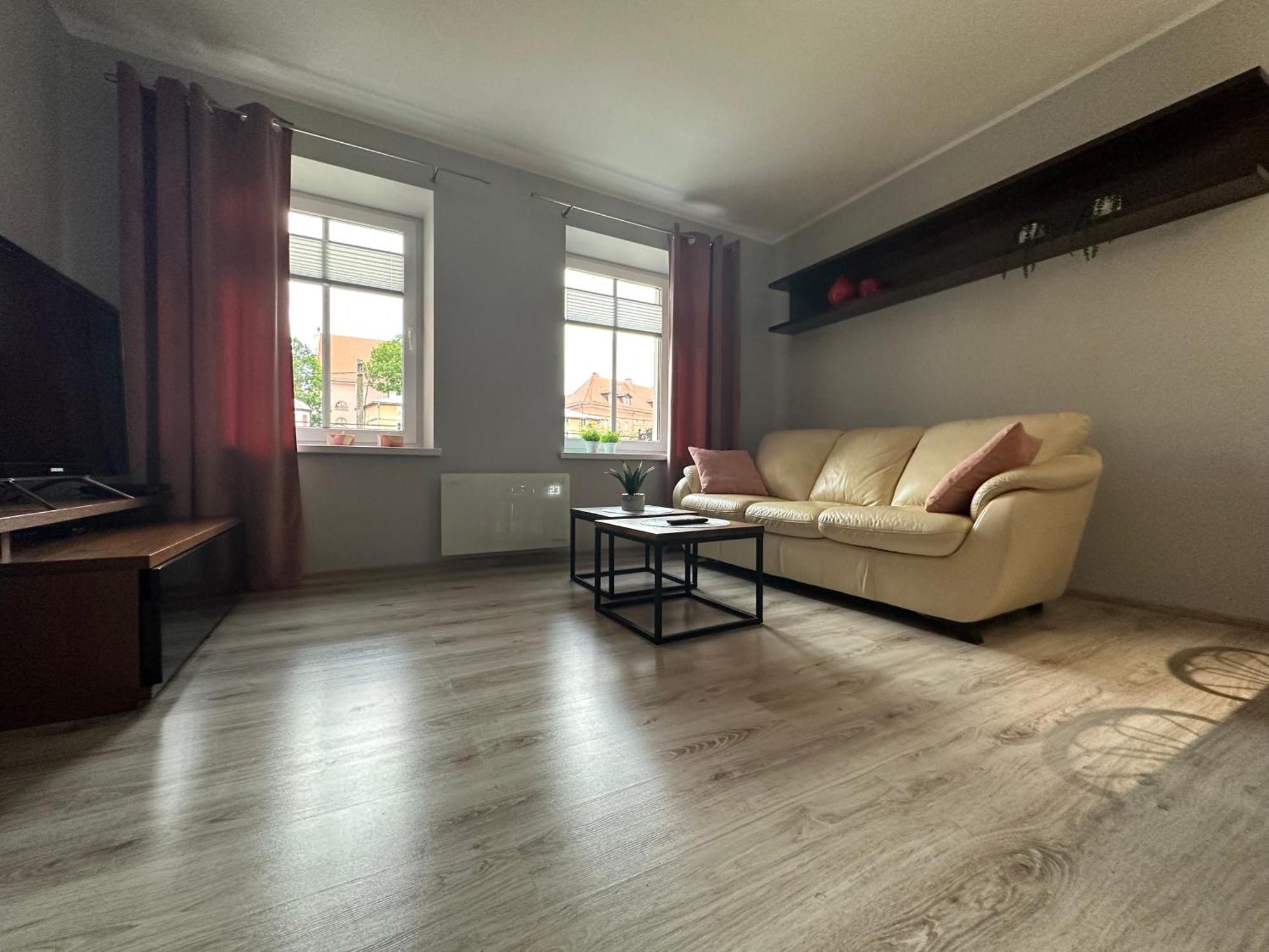 Apartament Przy Cieplickich Tezniach 耶莱尼亚古拉 外观 照片